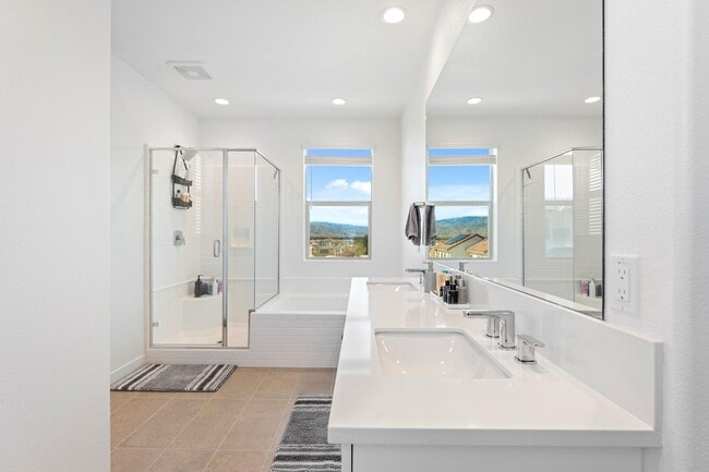 Building Photo - 35722 McCarthy St