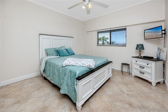 Building Photo - 363 Pinellas Bayway S