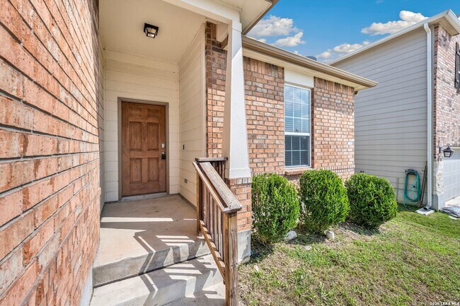 Building Photo - 8722 Buggy Ln