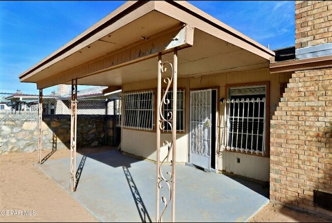 Building Photo - 3565 Breckenridge Dr