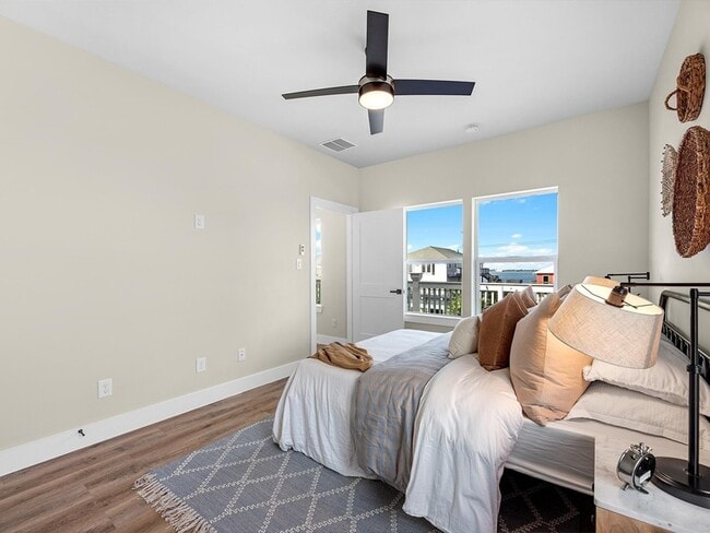 Building Photo - 1102 64th St