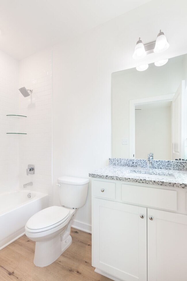 Building Photo - $500 Move In Special: Newly Constructed 3/3.5 located in Chosewood Park!