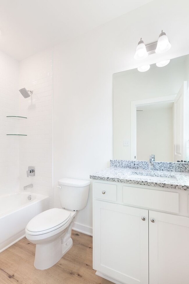 Building Photo - Newly Constructed 3/3.5 located in Chosewood Park!