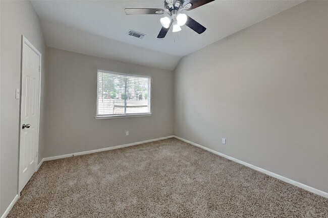 Building Photo - 17111 Cradle Cove Ct