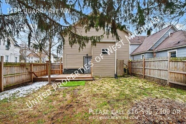 Building Photo - 1130 Quarry Ave NW