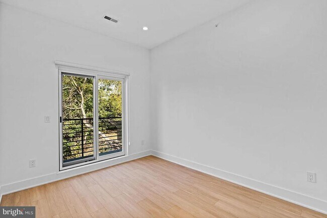 Building Photo - 4225 Powelton Ave