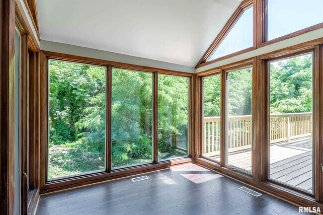 Building Photo - 29 Wildwood Dr