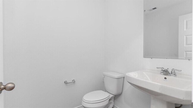 Building Photo - 1438 Windom Court Way