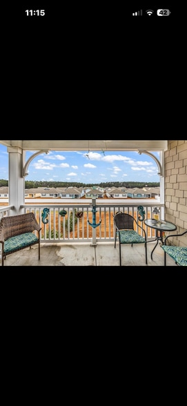 Building Photo - 124 S Shore Blvd