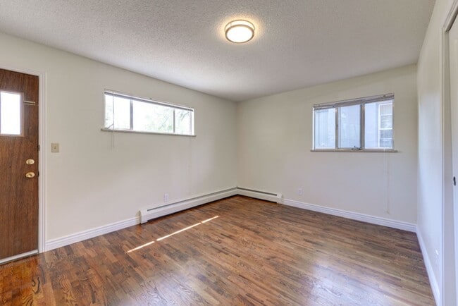 Building Photo - 1811 Walnut St