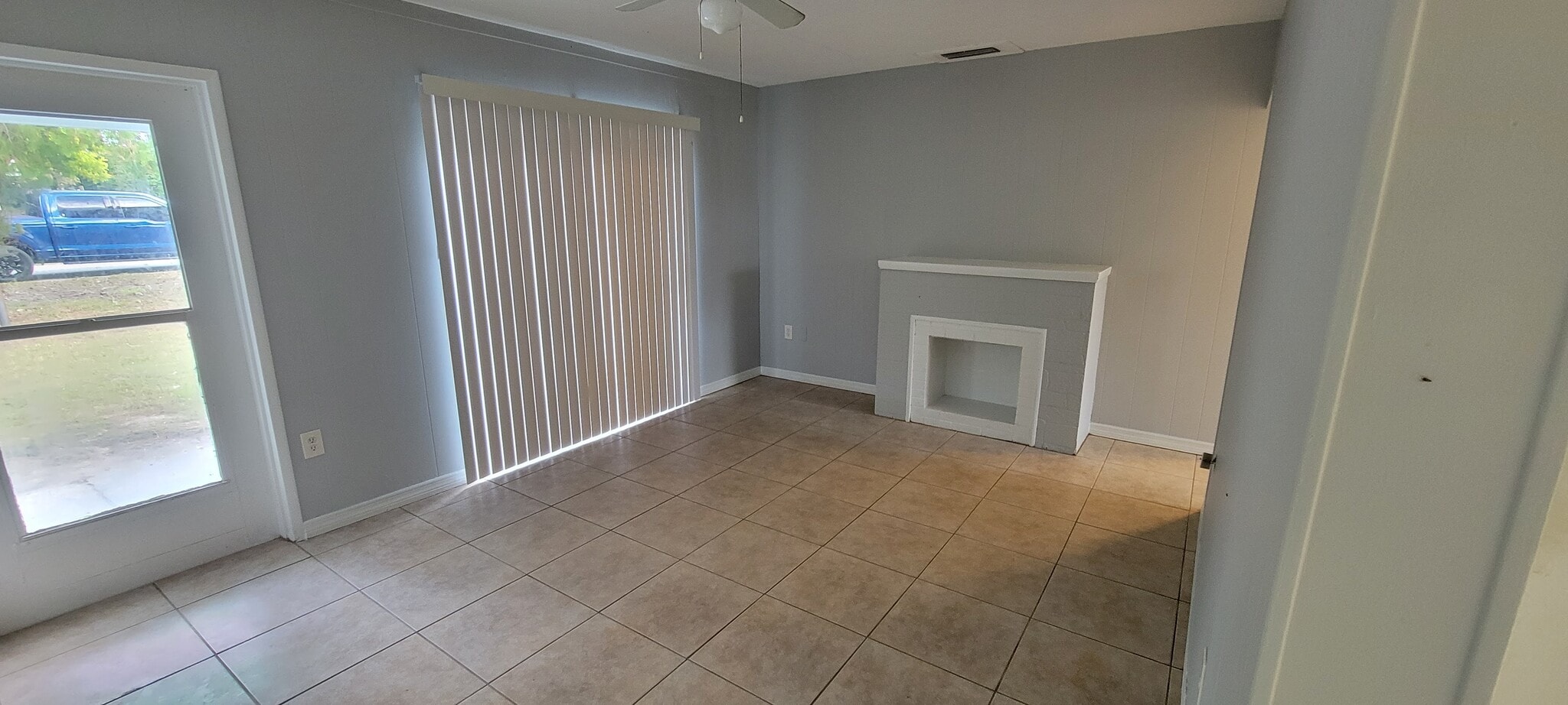 Building Photo - 2439 2nd Avenue SE