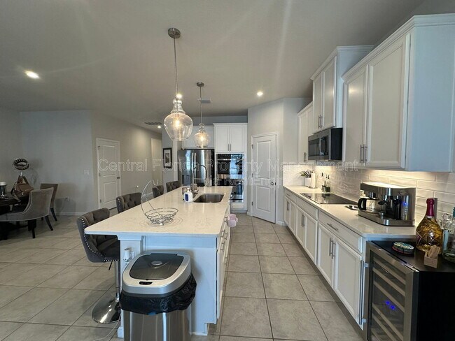 Building Photo - 5580 Vigo Lp