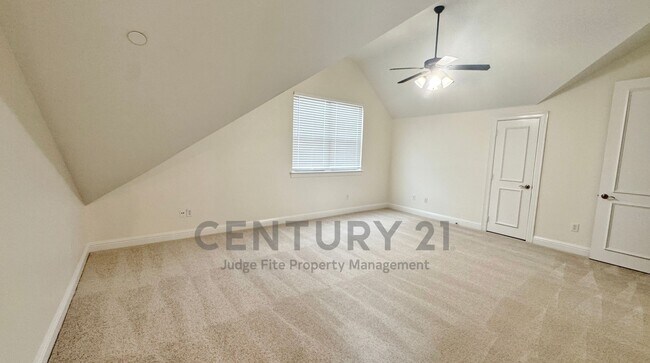 Building Photo - 4148 Grassmere Ln