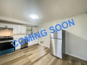 Building Photo - 475 Wilson St