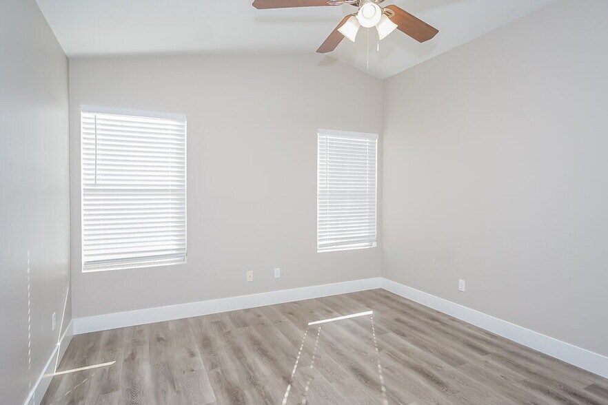 Building Photo - 4926 Rancho Domingo Ct
