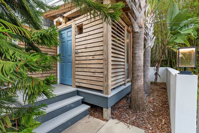 Building Photo - 15 Old Mission Ave