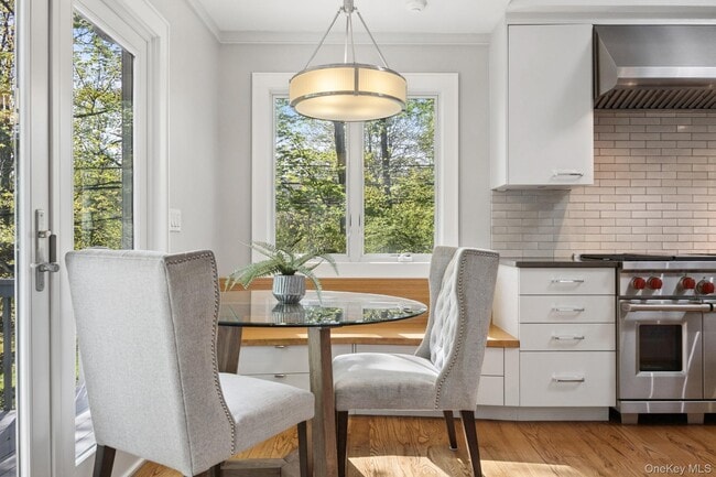 Building Photo - 4 Mohican Trail