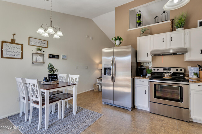Building Photo - 8914 W Desert Jewel Dr