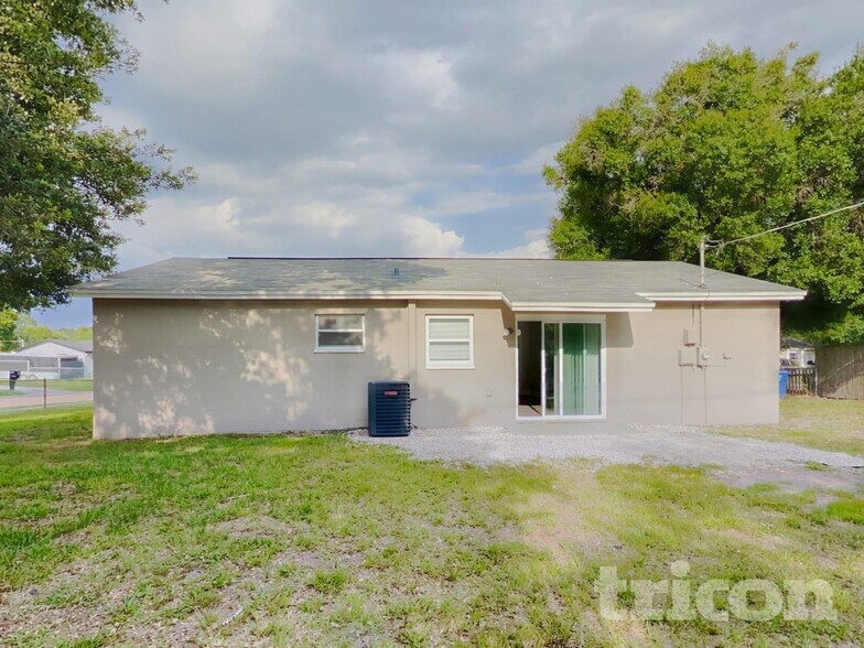 Building Photo - 3528 Libby Loop