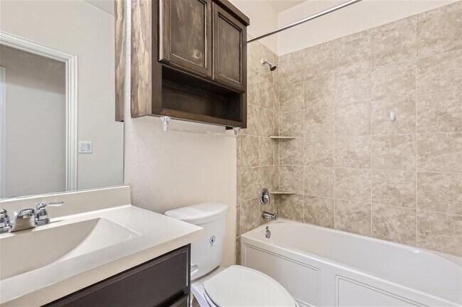 Building Photo - 602 Cardenas Ln