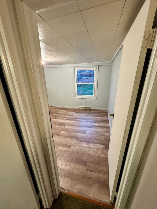 Building Photo - 470-474 Spang Avenue