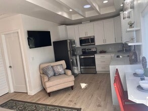 Building Photo - GORGEOUS  BRAND new home (ADU) 1bedroom 1bathroom in single-family neighborhood.