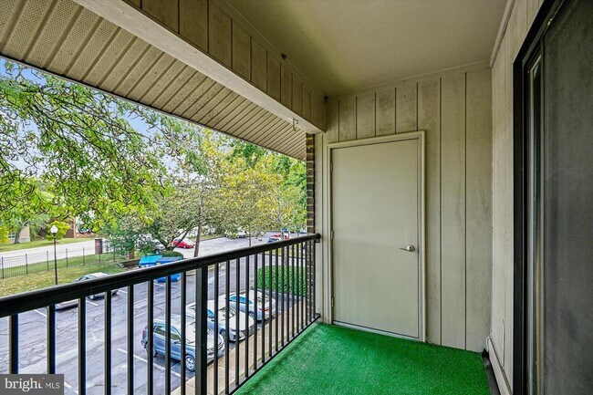 Building Photo - 300 Hilltop Ln