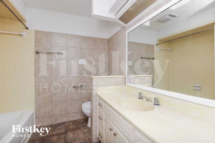 Building Photo - 3944 Misty Meadow Dr