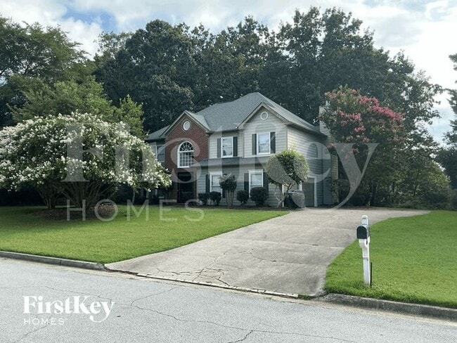 Building Photo - 1665 Burnt Oak Way NE