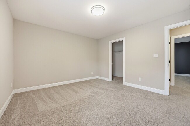 Building Photo - 265 Heather Brook Cir