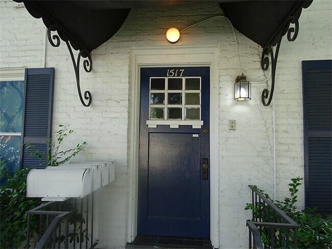 Building Photo - 1517 Bonnie Brae St