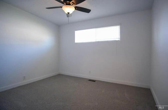 Building Photo - Rupert - 15th Drive