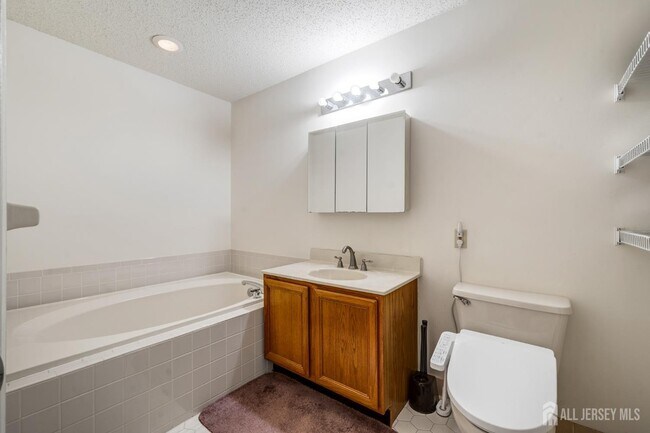 Building Photo - 117 N Barrow Pl