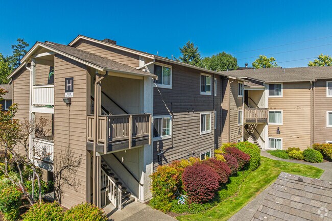 Building Photo - Parkwood Apartments