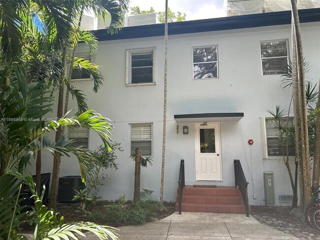 Primary Photo - 7865 SW 57th Ave