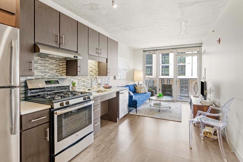 Building Photo - 5 S Green St