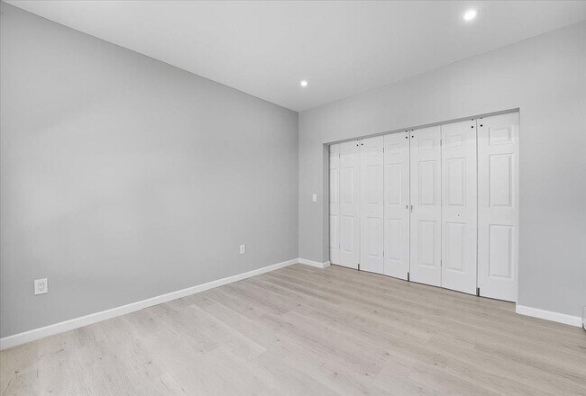 Building Photo - 349 Fulton Ave