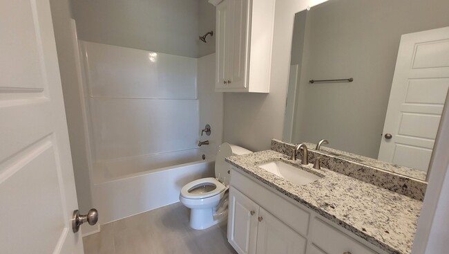 Building Photo - Brand New in Zachary!
