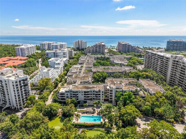 Building Photo - 101 Crandon Blvd