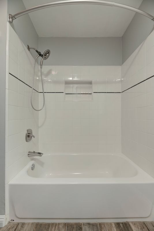 Building Photo - 1048 4th St