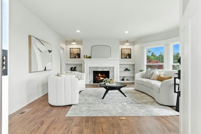 Building Photo - 5020 Golden Gate Ave