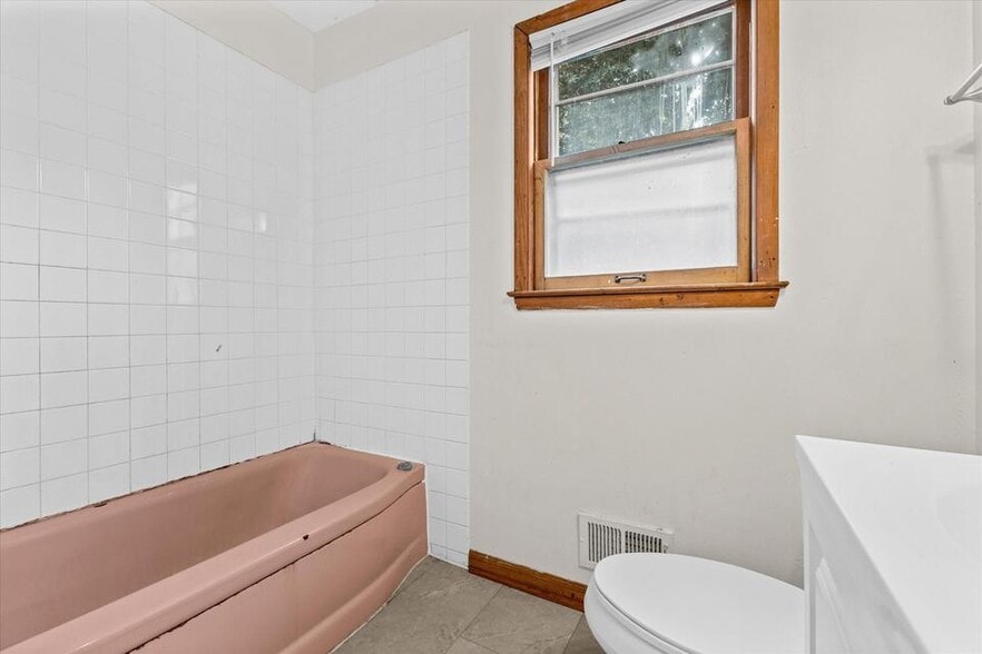 Building Photo - 4722 N 49th St