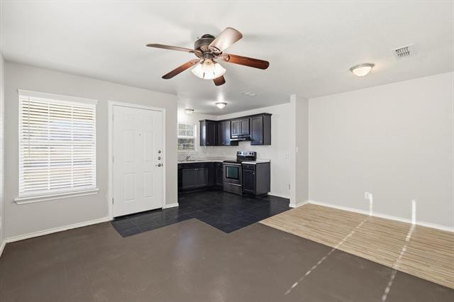 Building Photo - 2900 NW 29th St