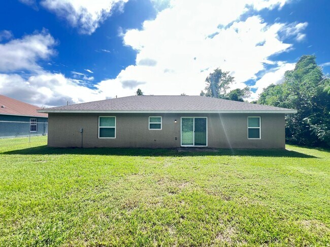 Building Photo - 3 BD/2BA Home in Beautiful Summerfield!!!