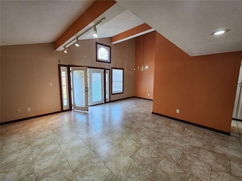 Building Photo - 3186 Quincetree Ln