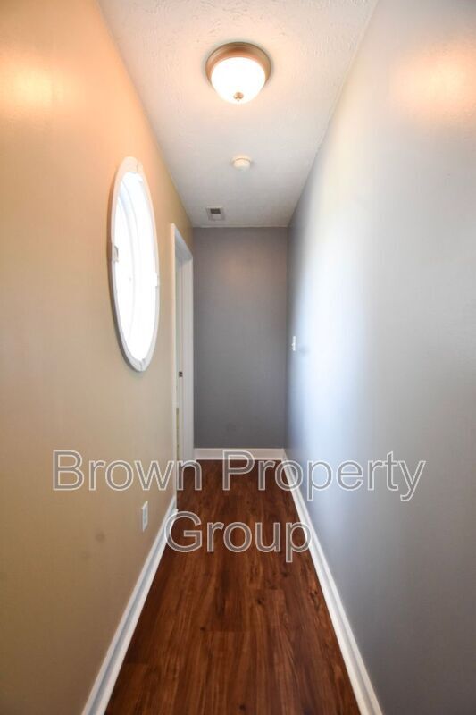 Building Photo - 193 Wind Brook Ct