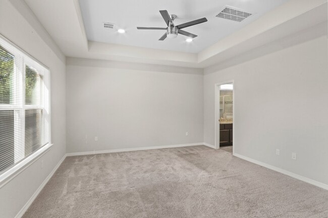 Building Photo - 2803 Vega St