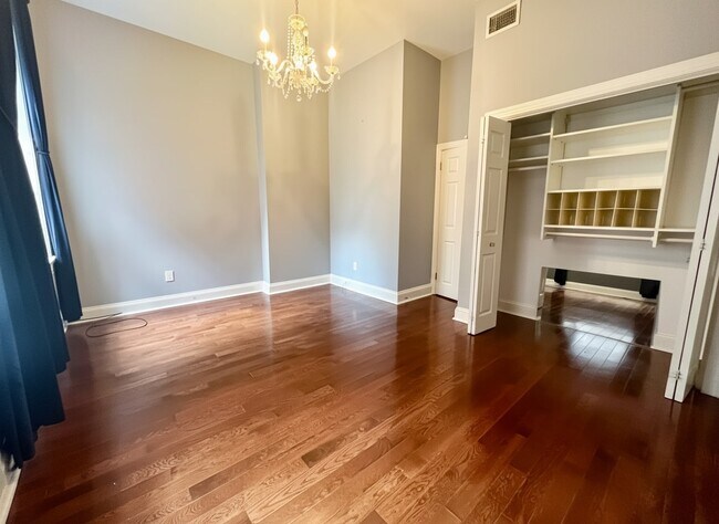 Building Photo - 1619 Spruce St