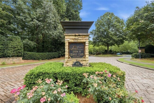 Building Photo - 770 Glastonbury Ct