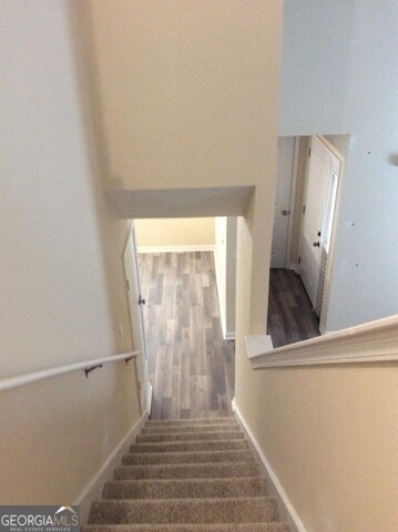 Building Photo - 5987 Sherwood Trace